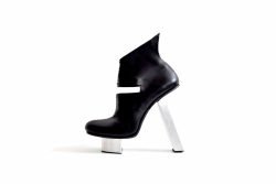 CarolinHolzhuber-AW17_18- (UN)COVER UC4black