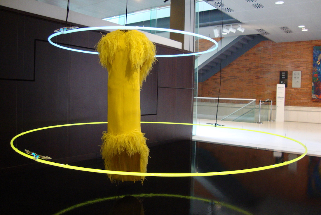 BILBAO'S MUSEO DE BELLAS ARTES : MUGAREN DISEINUA 2010 – by Marcelo Horacio  Maquieira – A Shaded View on Fashion