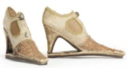 MAD CHAUSSURES FEMME XVIIE INV louvre lab.1161-1.2