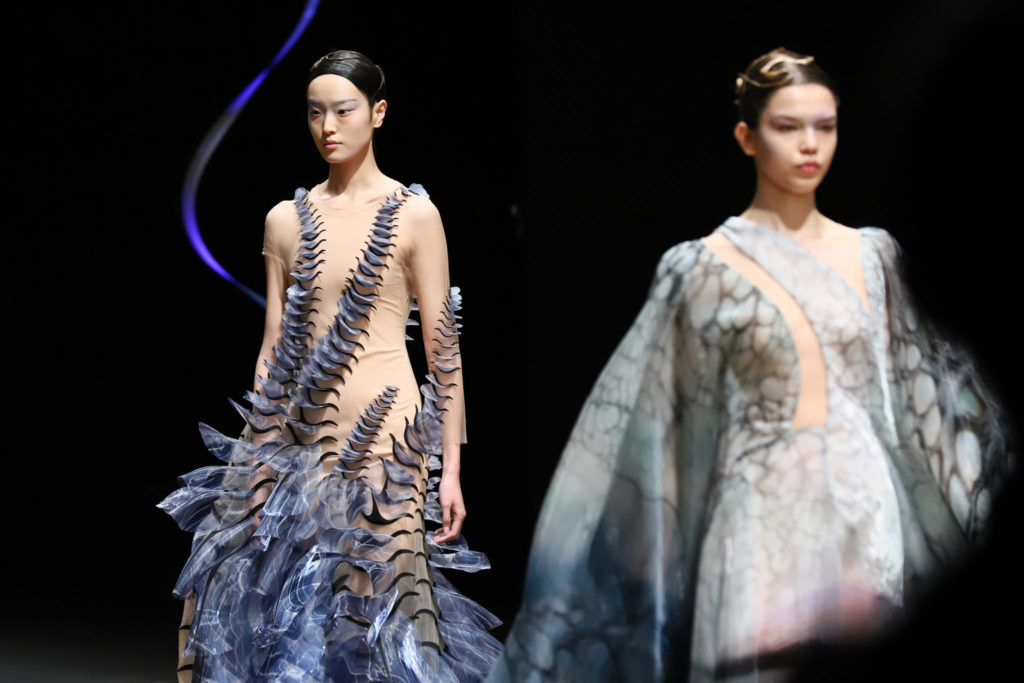 Iris van Herpen Couture SS20 Sensory Seas by Eugene Yeap B – A Shaded ...