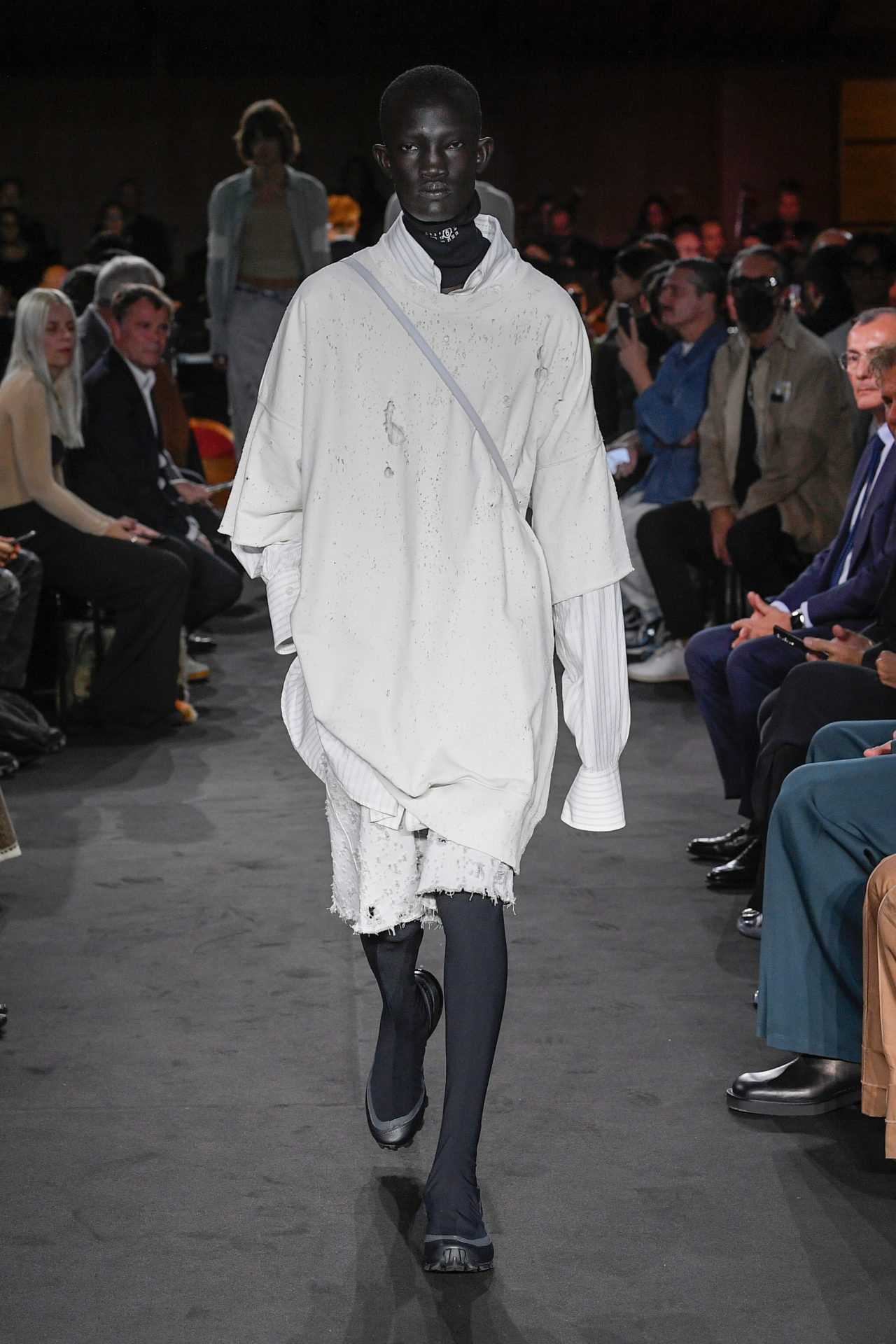 MM6 Maison Margiela SS23 Look 13 – A Shaded View on Fashion
