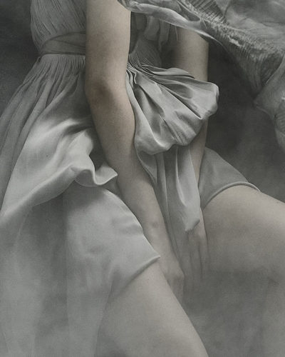 Yiqing Yin