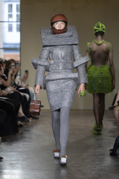 Apostolos_Kalfopoulos_Runway-6