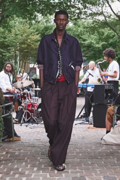 BED j.w. FORD Look 15