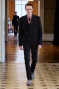 JohnLawrenceSullivan_SS27_Runway1_by_Finnegan-Koichi-Godenschweger_for_BFW_2x3