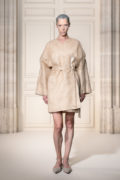 Look_01