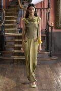Look 16