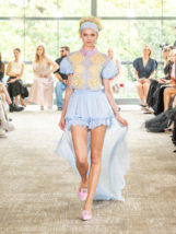 LOOK (6)