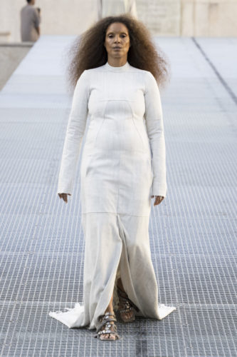 Model on the runway at the Rick Owens fashion show in Paris, Spring Summer 2027 Ready To Wear Fashion Week, Runway Look #011