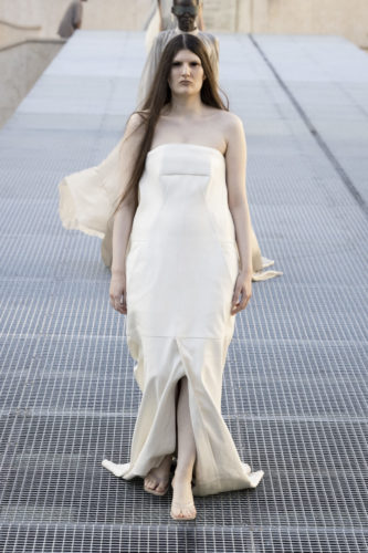 Model on the runway at the Rick Owens fashion show in Paris, Spring Summer 2027 Ready To Wear Fashion Week, Runway Look #005