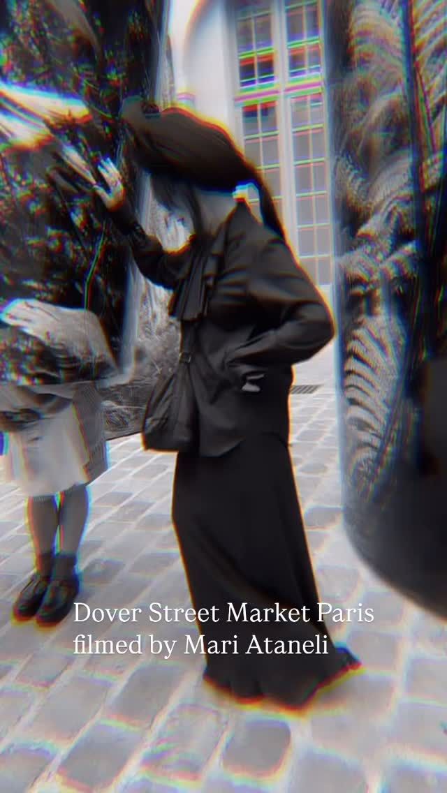 Exploring the new installation designed by Rei @commedesgarconsparis @commedesgarcons while at the launch for @hube.magazine Pass by totally immersive experience filmed by @mariataneli