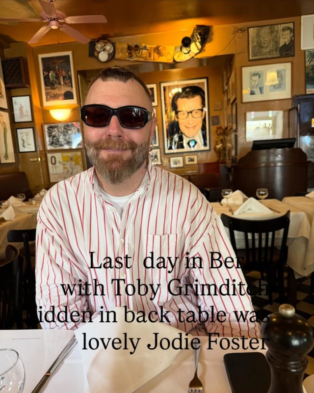 @tobygrimditch @10magazinedeutsch @berlinfashionwe funny @_jodiefoster_ was the only table inside no one outside knew she was inside looking amazing.