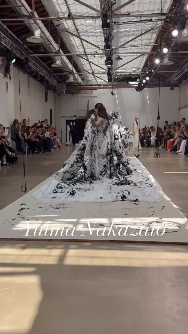@yuimanakazato #poetry @hautecouture #creation #innovation Title of the collection Glacier The dancer Eugeny Ganeev
