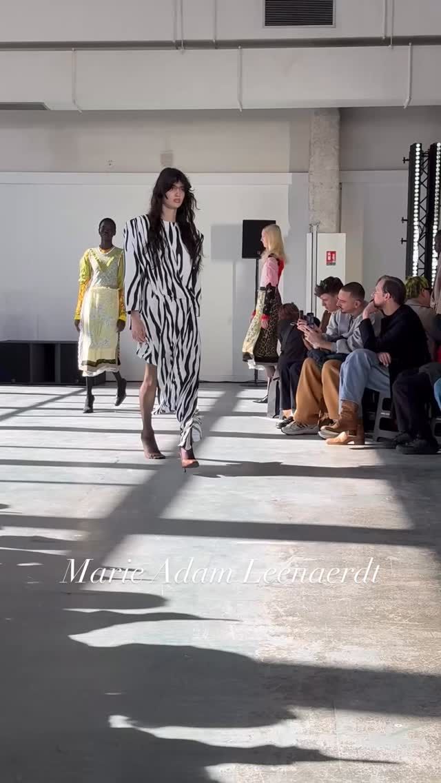 @marlastar day 2 #parisfashionweek great collection fun bags and shors upbeat and easy