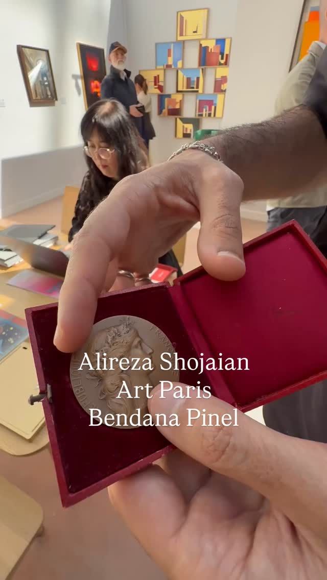 Part 2 @alirezashojaian_ @artparisartfair @bendanapinelartcontemporain today is the last day of @artparisartfair