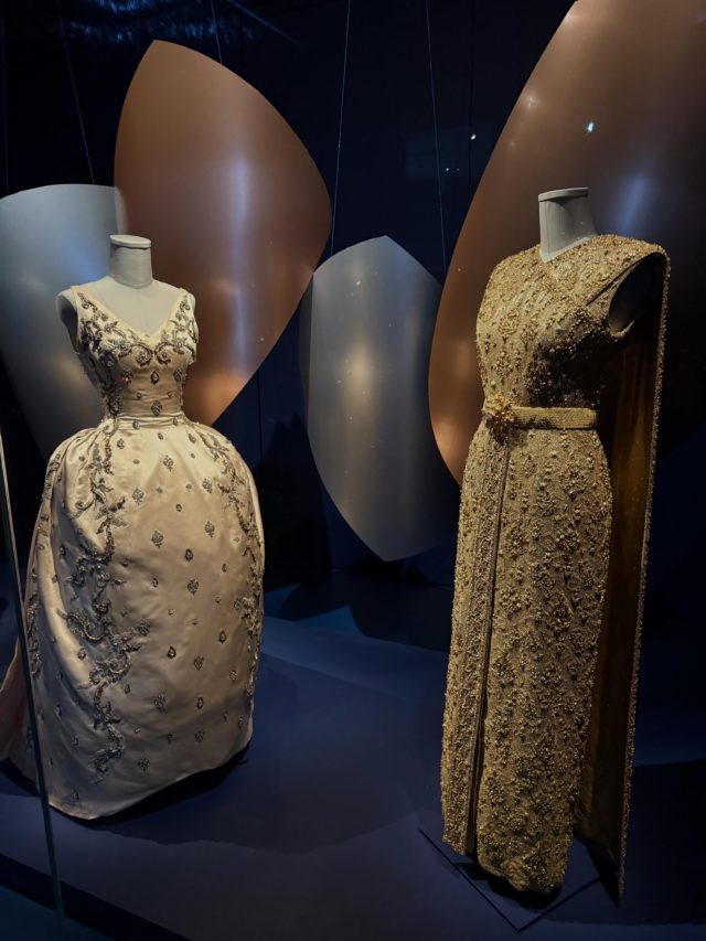 On the eve of its opening at @madparis La Mode en Majeste unfolds a dialogue between heritage and reinvention.
Royal Thai dress, luminous with history, meets the contemporary vision of Princess Sirivannavari- where Paris and Bangkok converge in a shared language of elegance. On view May 13-Nov 1, 2026