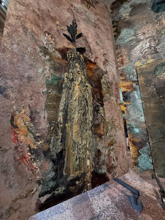 I am totally in heaven having just left @palazzorealemilano @anselm_kiefer_123 #kiefer #thewomanalchemists bless you @giorgiacantarini for taking me if heaven exists this must be what it feels like. Dreamlike mythological figures 38 large canvas created for this site - women alchemists curated by gabriella belli