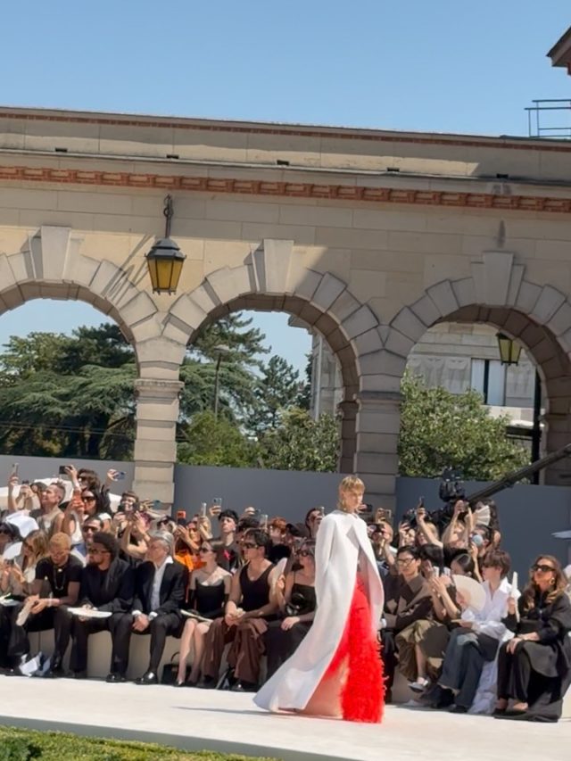Bravo absolute perfection I wanted to congratulate him but so did swarms of others and had to leavebut Mr.C would be proud. @pppiccioli  I liked his quote "Couture is a place where there are no maps" If I were to rate Couture for me this season it is @chanelofficial and @balenciaga Bravo Also thank you @balenciaga for your grace.