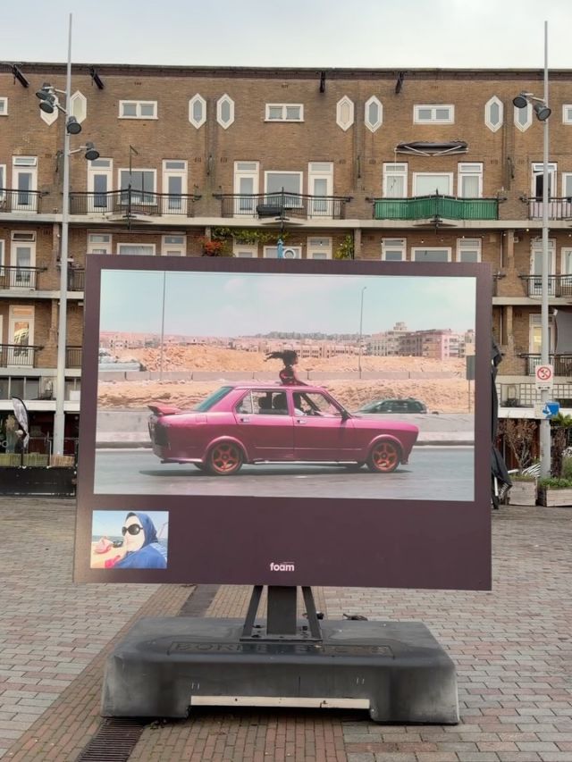 Last days to see “IN HER OWN WAY / شوية وراجعة” at Foam Amsterdam x Middle East Archive
@yooomnaaaaa
@foam_amsterdam
@middleastarchive
ִֶָ. ..𓂃 ִֶָ ❤︎❤︎❤︎་༘࿐

“Some cities seem to speak with a thousand voices at once. Cairo (Egypt) is one of them. Colour, light, movement, faces, signs and fragments of everyday life come together in an ever-changing visual world: For Yomna El Beyaly, an Egyptian French photographer, this abundance is a source of energy and possibility. Cairo is not a backdrop to her work, but a world in which women take centre stage: women alone, women together, and women shaping their own identity.

The collaboration between the Middle East Archive and Foam builds on a shared belief in the power of photography to preserve, connect and shift perspectives. Middle East Archive creates space for visual stories from and about the region. Their latest publication Al Nisa centres women. This year, Middle East Archive and Foam bring Women/Al Nisa to Mercatorplein and MAQAM; next year, the collaboration moves into Foam’s museum.”
– @foam_amsterdam

Show selected by @oficina.gabardine X @asvof ✨
🎥/📷: © Marcelo Horacio Maquieira Piriz

@yooomnaaaaa
@foam_amsterdam

On view until 29.10 – 24/7
Mercatorplein
Amsterdam-West (De Baarsjes)